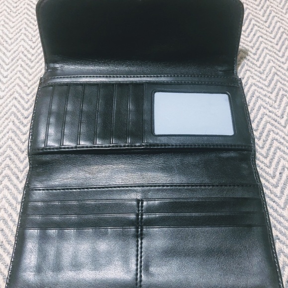 Large Classic Coach Wallet - Picture 5 of 10
